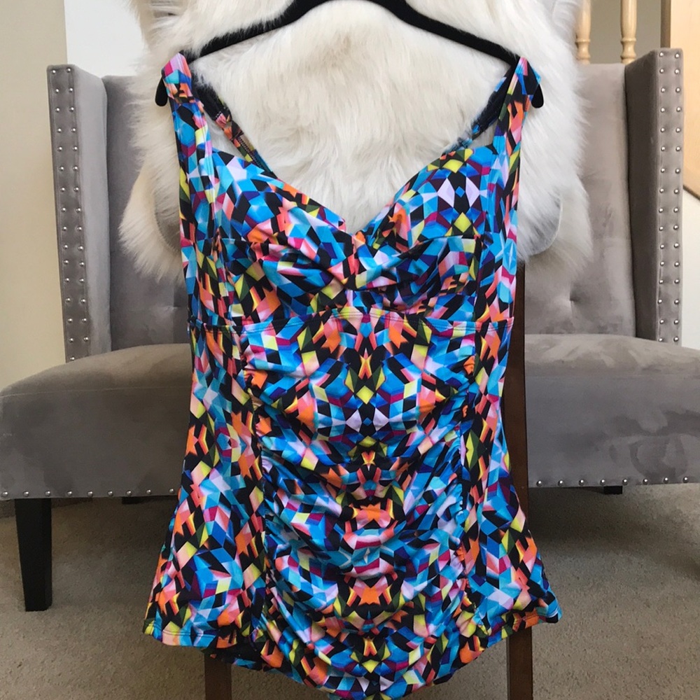 Torrid Swim Top || Multi-Colored || Size 2